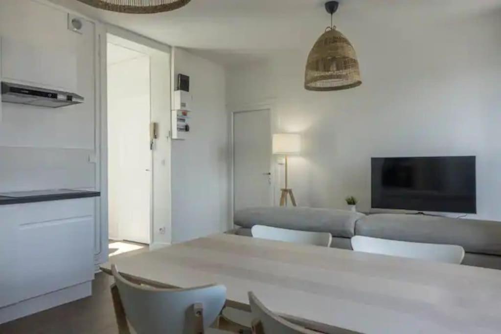 T2 Le Chatelet Apartment Орлеан Екстериор снимка